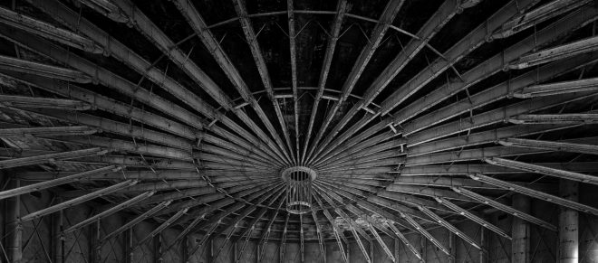 Gashouder returns to ade with seven-show preview of its new era